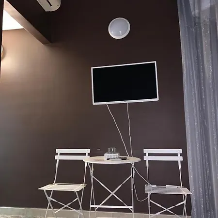 Mo' Affittacamere-tavola Calda-caffetteria Guest house Monteiasi