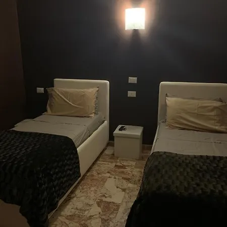 Mo' Affittacamere-tavola Calda-caffetteria Guest house